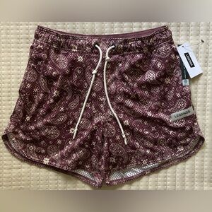 Legends Luka Mesh Athletic Performance Shorts Mens Small 5” Brief Lined NWT